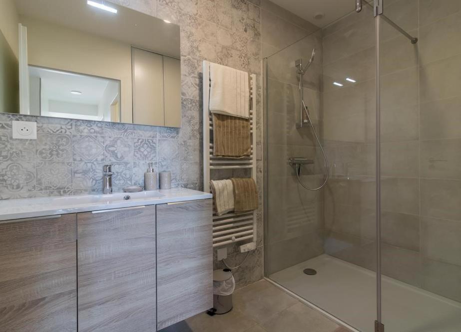 Domaine Le Caprougeat Hotel Daux Bagian luar foto