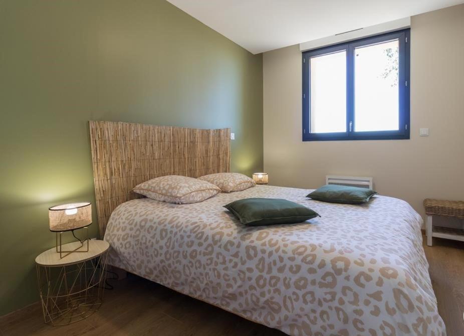 Domaine Le Caprougeat Hotel Daux Bagian luar foto